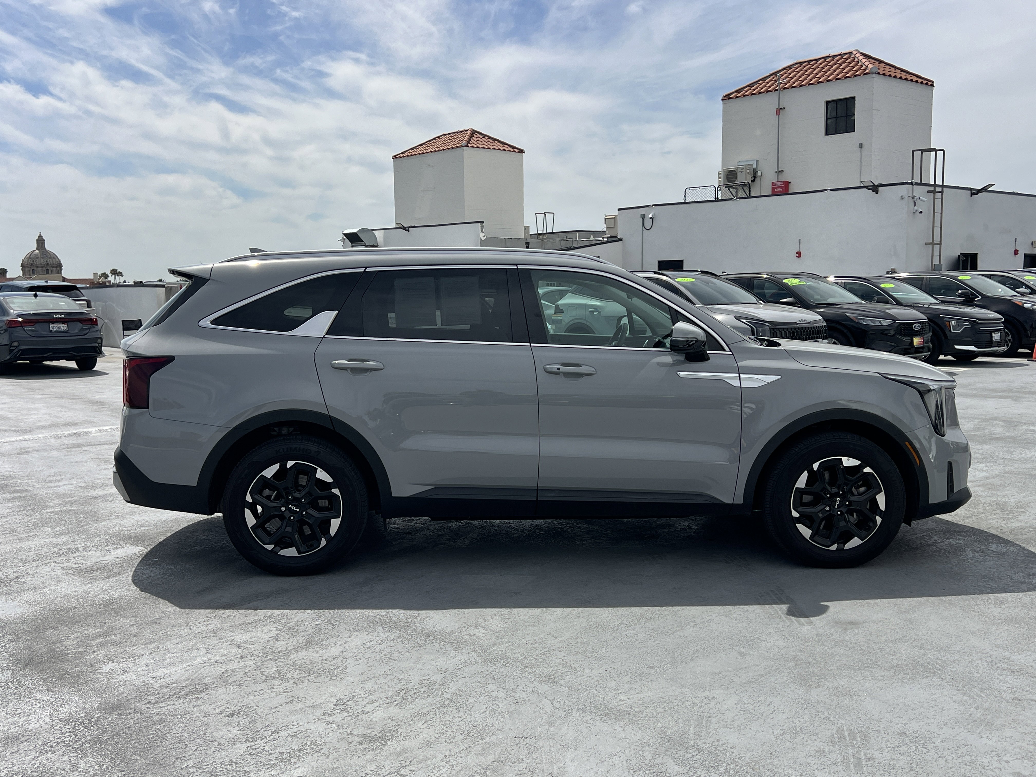Certified 2025 Kia Sorento S image 9