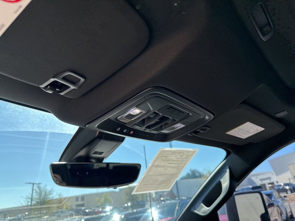 Used 2021 Chevrolet Silverado 3500 High Country image 37