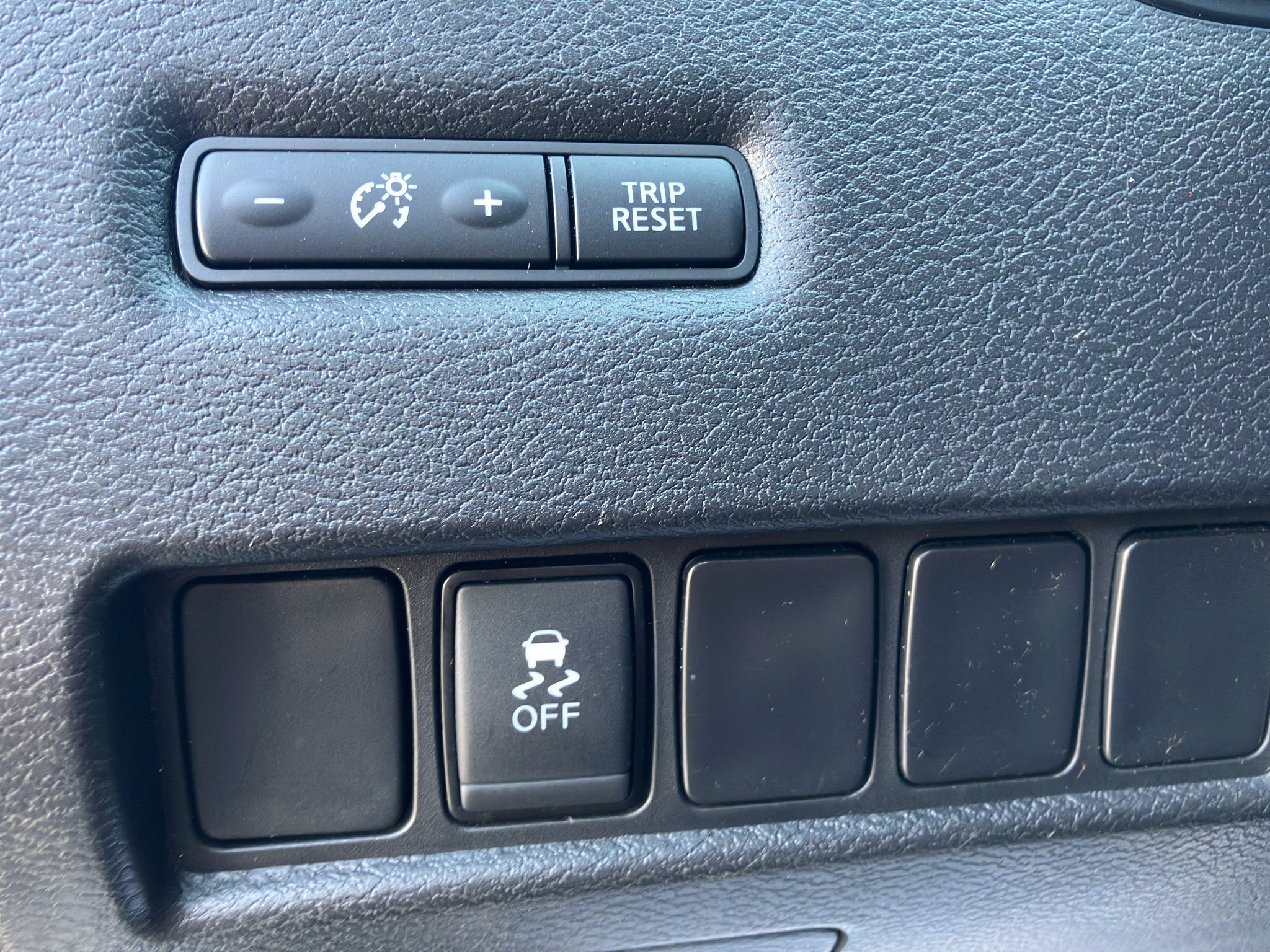 Used 2018 Nissan Murano SV FWD image 14