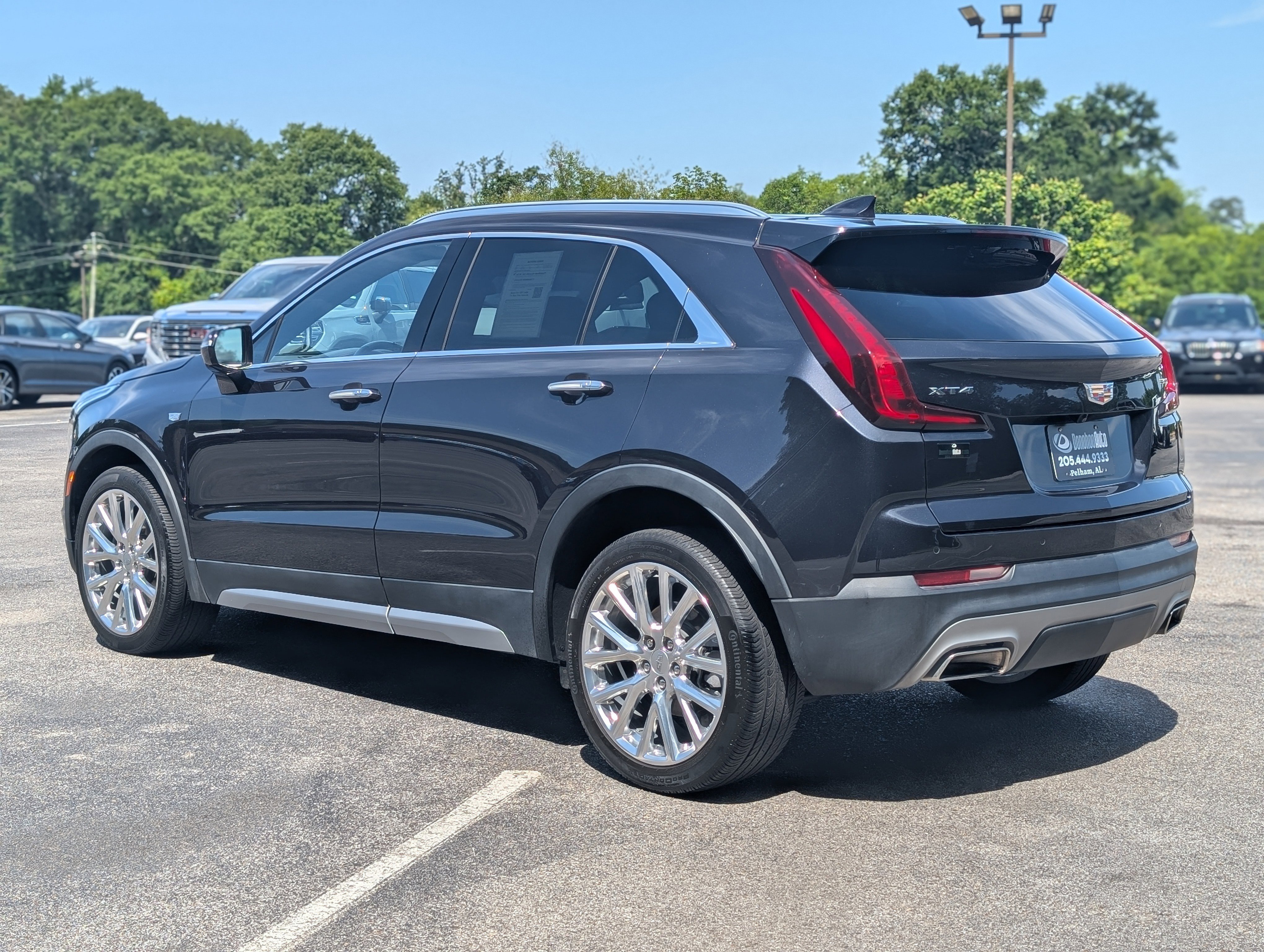 Used 2023 Cadillac XT4 Premium Luxury FWD image 7