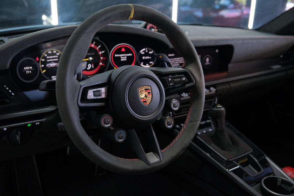 Used 2024 Porsche 911 GT3 RS RWD image 38