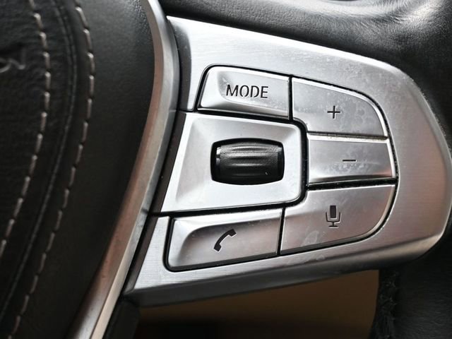 Used 2018 BMW 740i w/ Executive Package RWD image 30