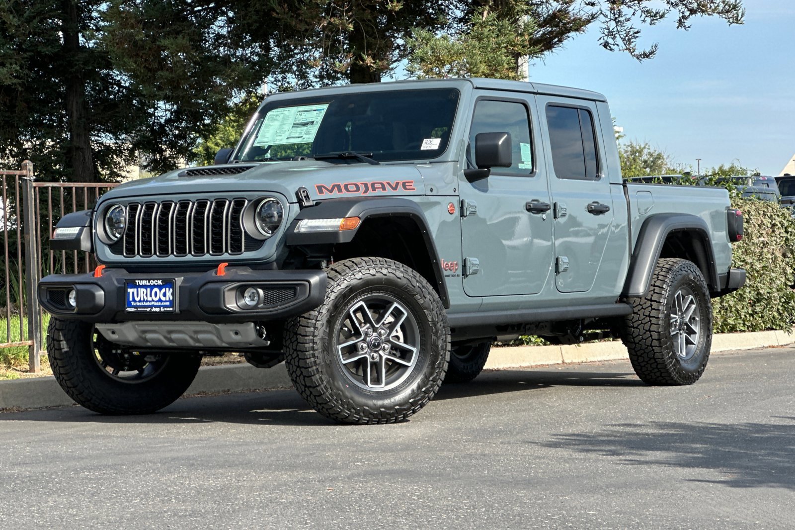 New 2025 Jeep Gladiator Mojave w/ Convenience Group image 8