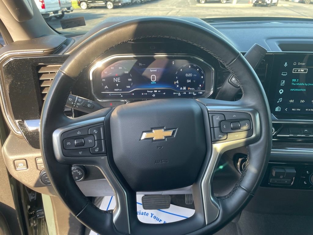 Used 2025 Chevrolet Silverado 1500 LT image 19