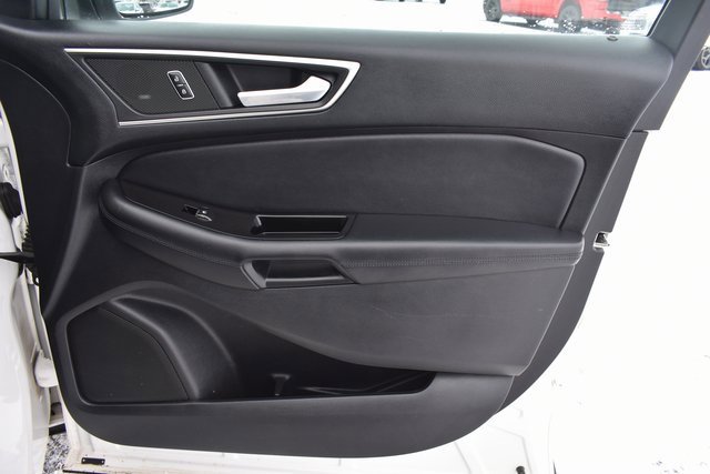 Used 2015 Ford Edge SEL w/ Equipment Group 201A image 45