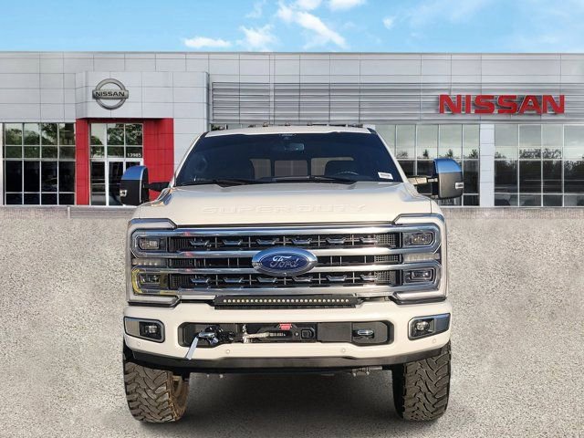 Used 2024 Ford F250 Platinum image 9