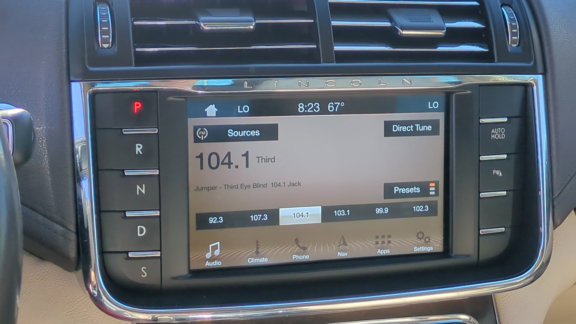 Used 2017 Lincoln Continental Reserve image 21