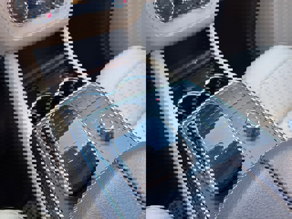 Certified 2019 Mercedes-Benz GLS 450 4MATIC w/ Premium 1 Package image 25