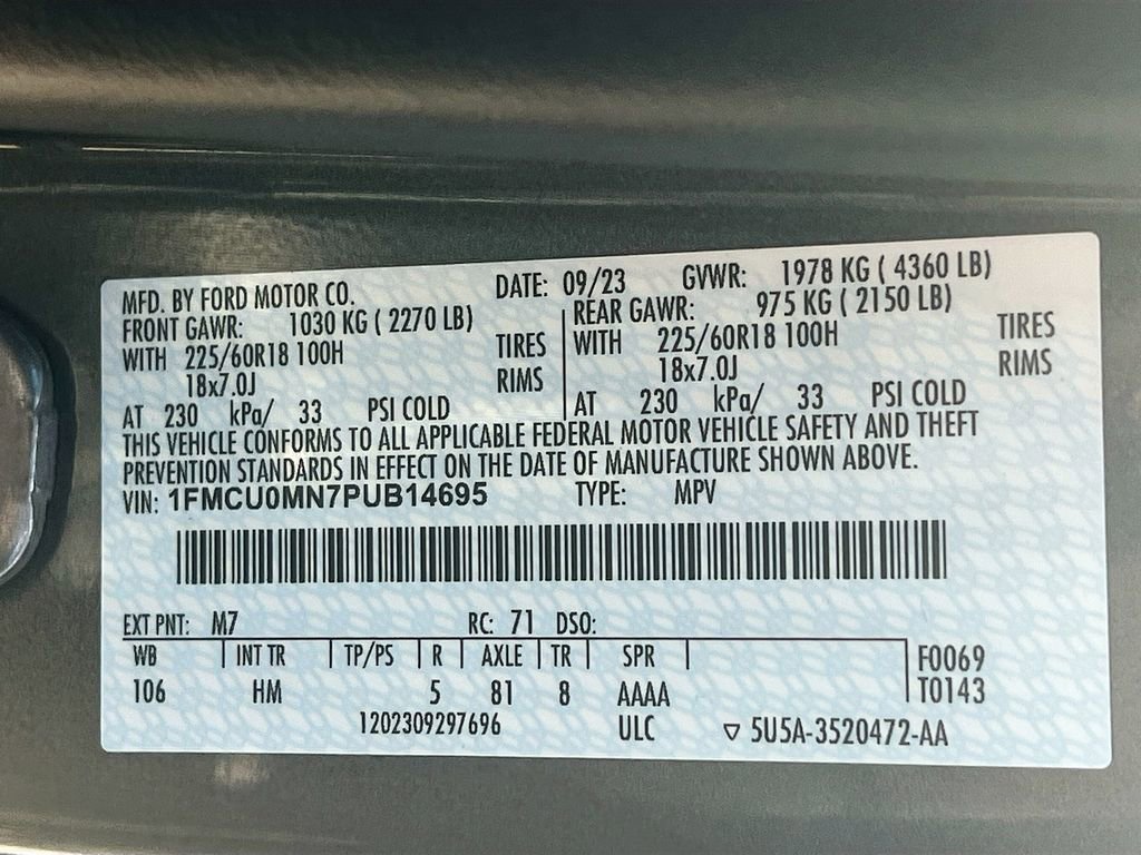 Used 2023 Ford Escape ST-Line w/ Tech Pack #1 FWD image 31