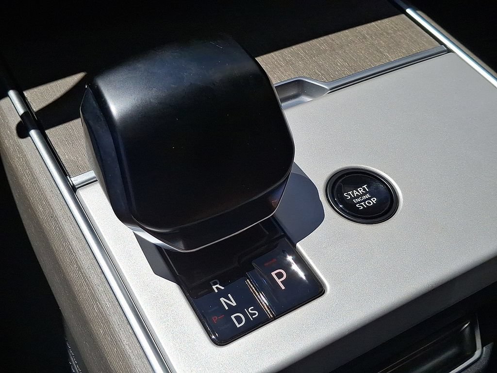 New 2026 Land Rover Range Rover SV AWD/4WD image 13