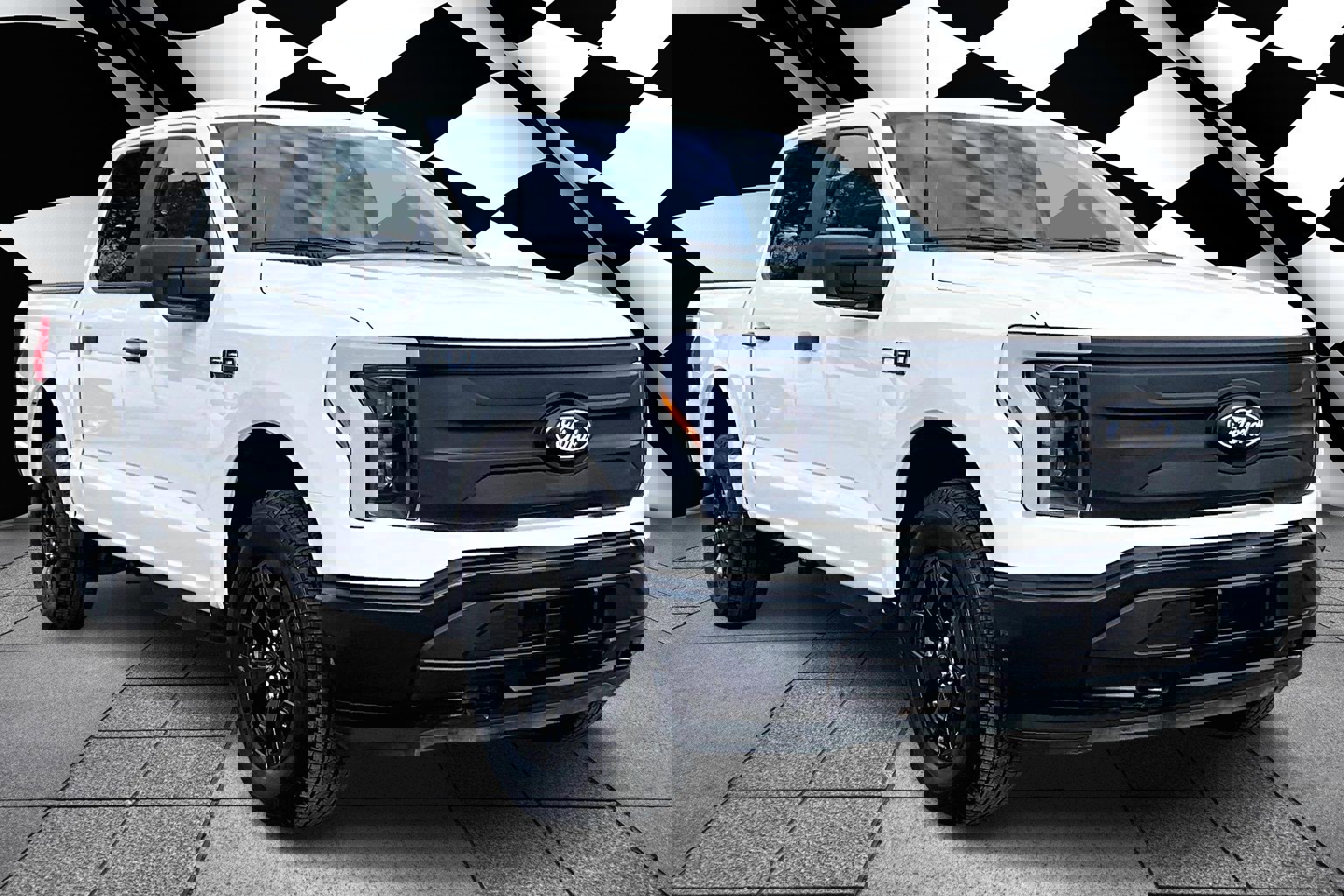 Used 2025 Ford F150 Lightning Pro image 11