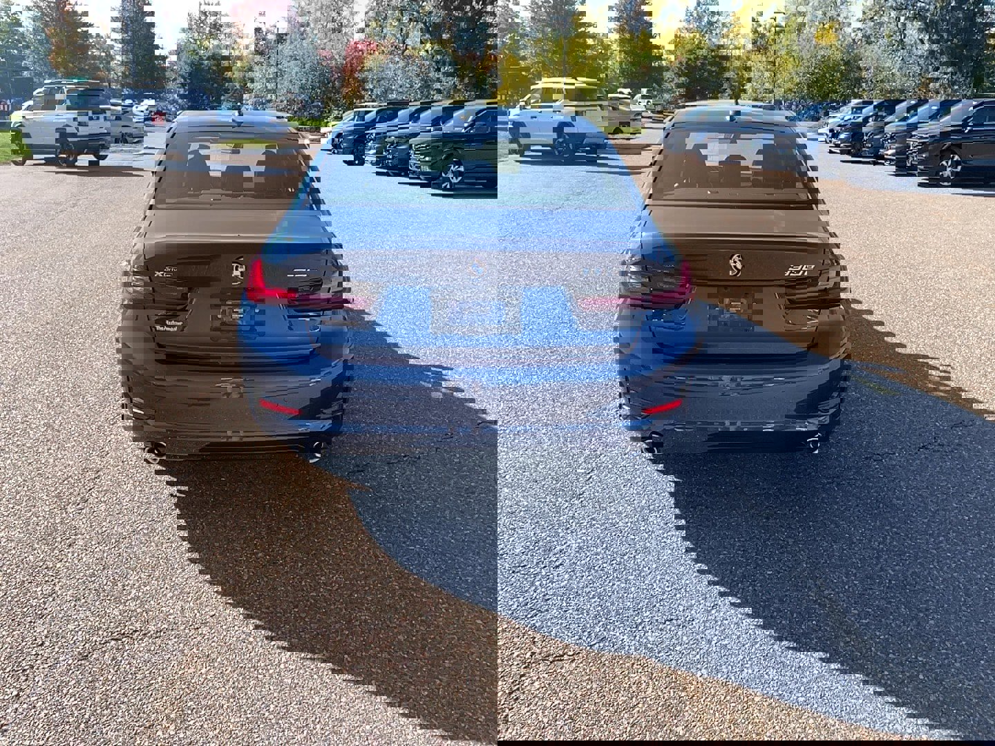 Certified 2022 BMW 330e xDrive w/ Premium Package image 6