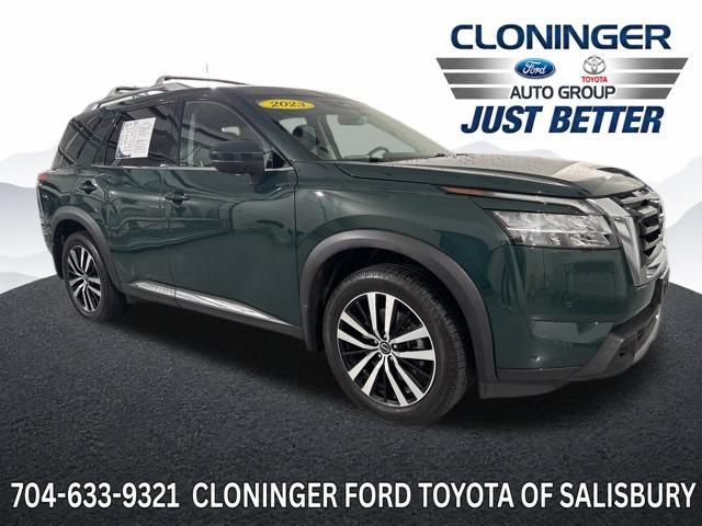 Used 2023 Nissan Pathfinder Platinum AWD/4WD image 1
