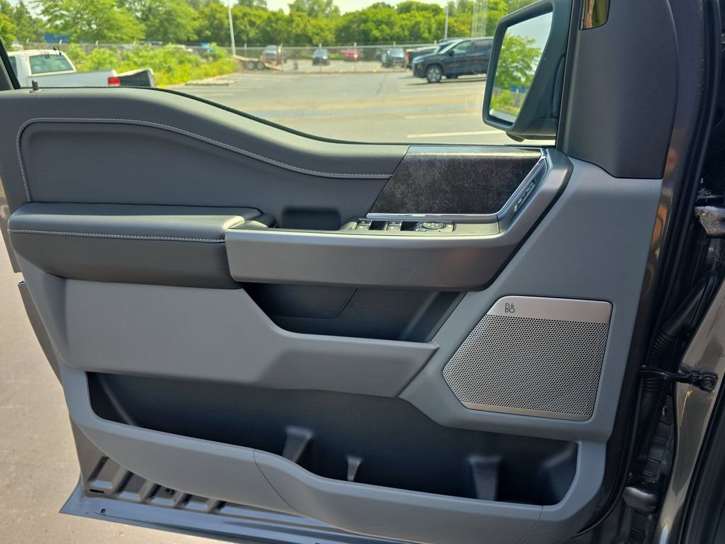 Used 2025 Ford F150 Lightning Flash AWD/4WD image 27