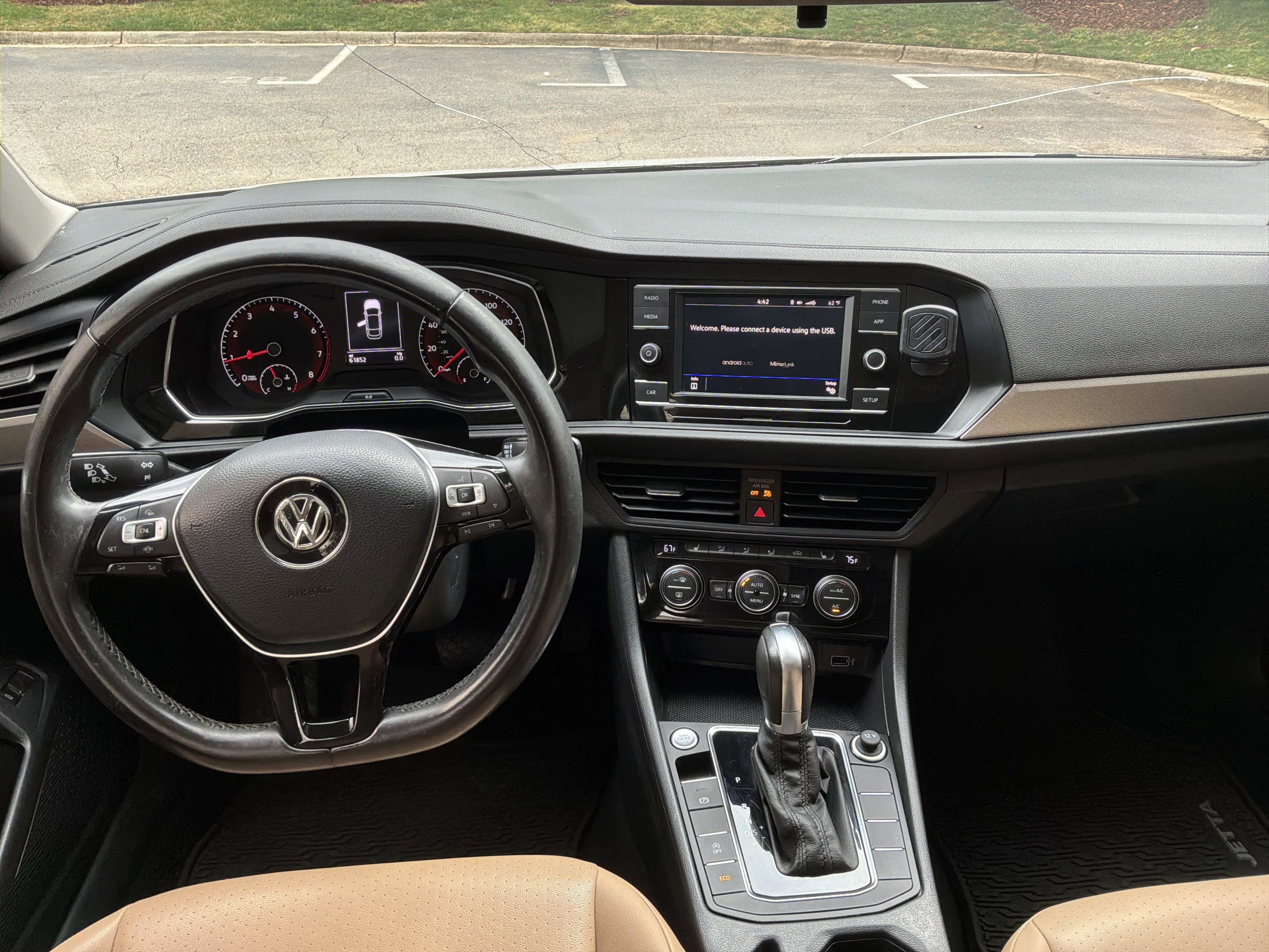 Used 2019 Volkswagen Jetta SE FWD image 29