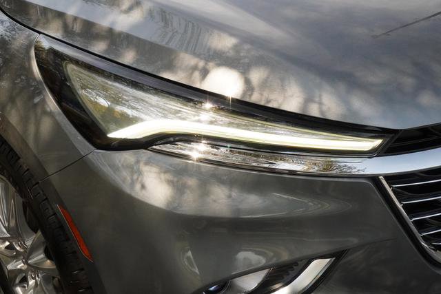 Used 2023 Buick Enclave Essence w/ Experience Buick Package image 31