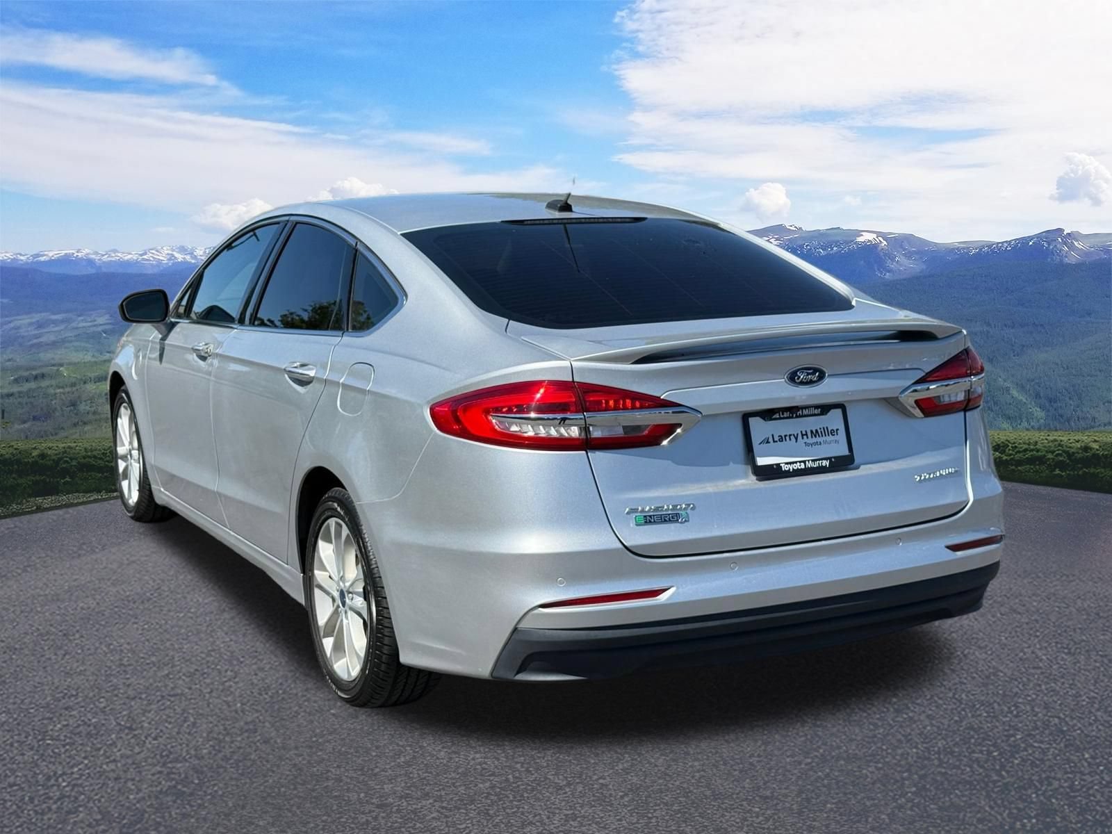 Used 2019 Ford Fusion Energi Titanium FWD image 3