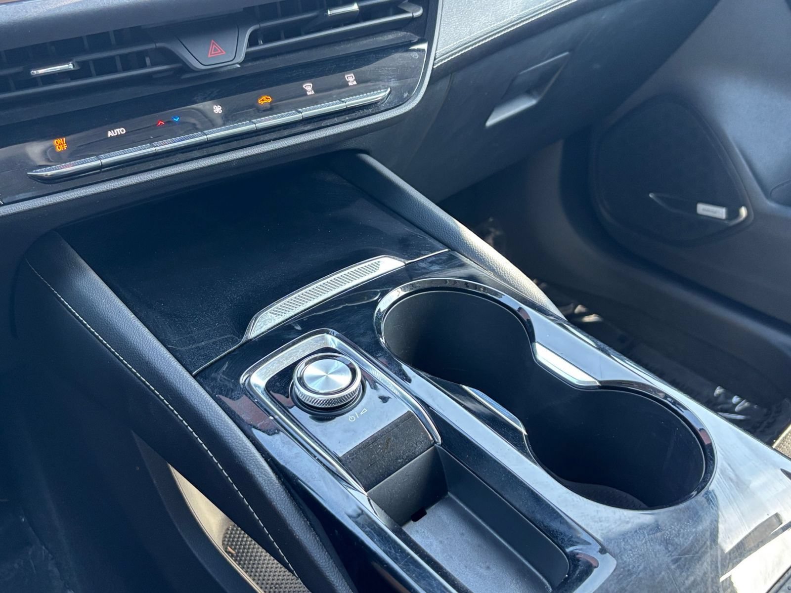 Used 2024 Buick Envision Sport Touring AWD/4WD image 41