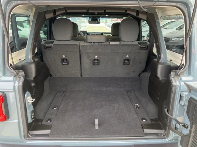 Certified 2025 Jeep Wrangler Sahara w/ Safety Group image 27