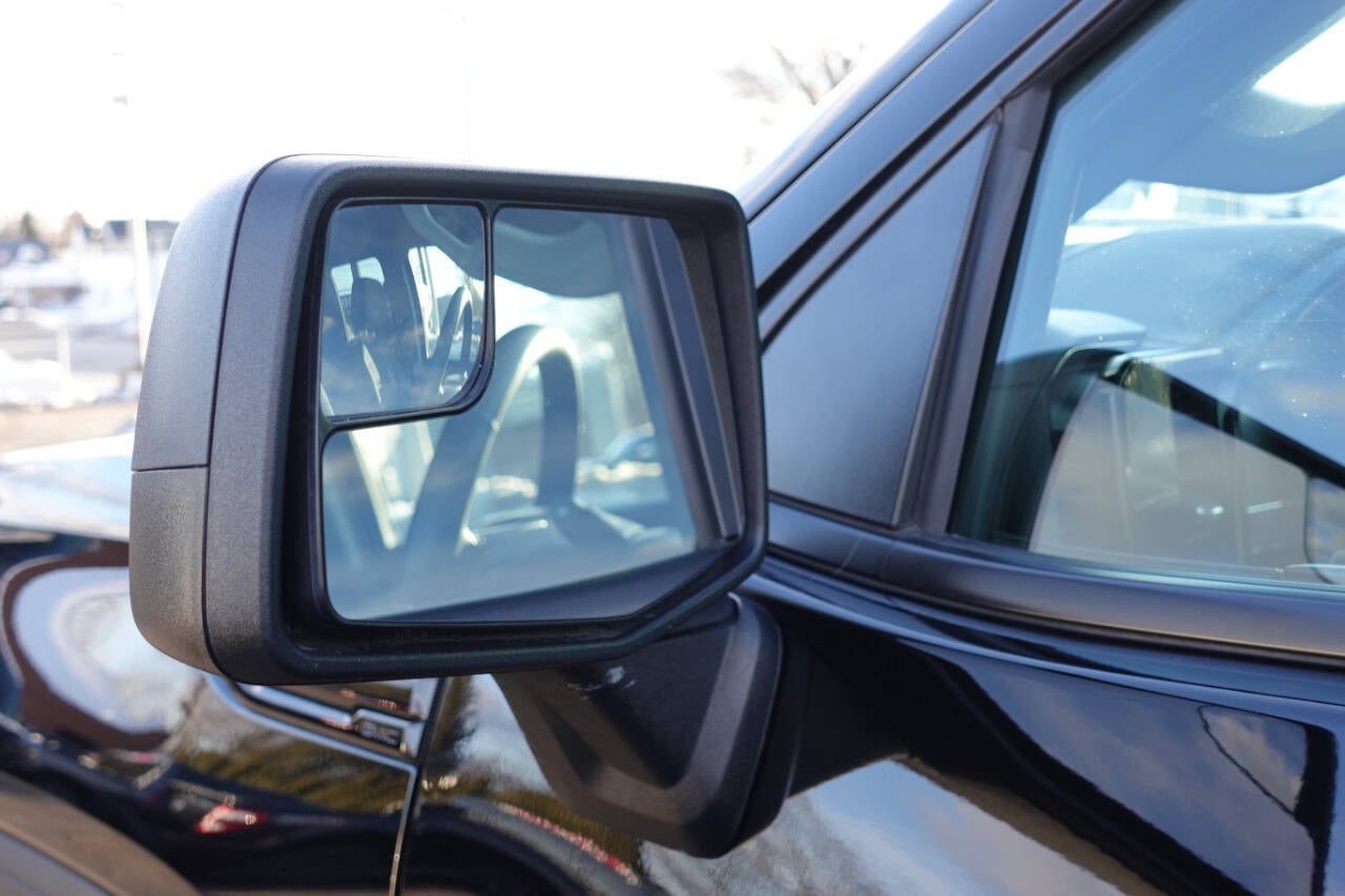 Used 2023 GMC Sierra 1500 Elevation AWD/4WD image 5