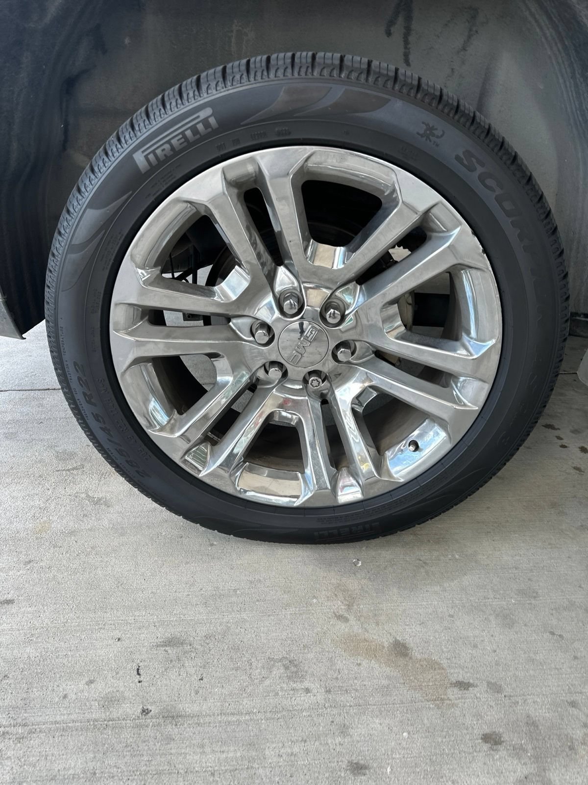 Used 2018 GMC Yukon SLT w/ Premium Edition RWD image 17