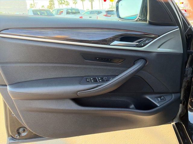 Used 2018 BMW 530i RWD image 10