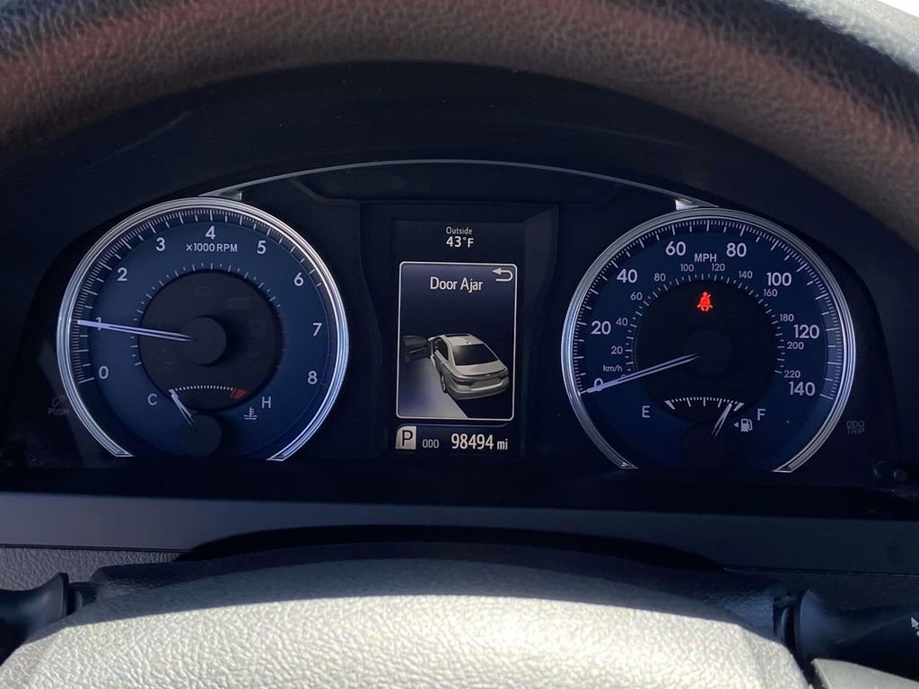 Used 2017 Toyota Camry LE image 36