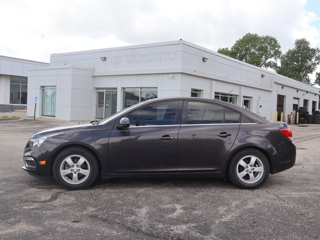 Used 2016 Chevrolet Cruze LT FWD image 5
