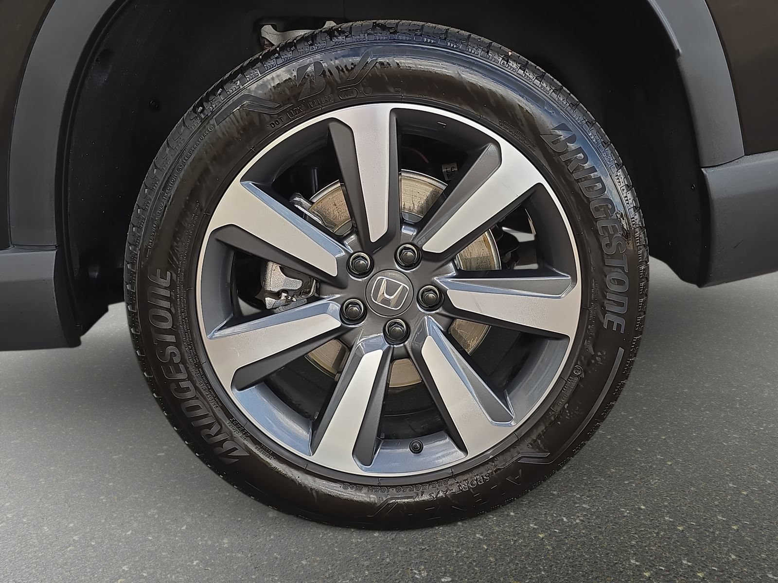 Certified 2025 Honda Pilot Touring image 31