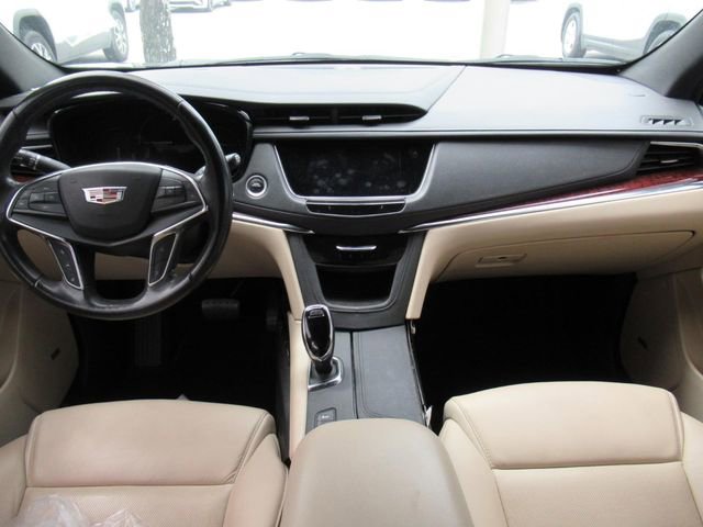Used 2019 Cadillac XT5 Luxury AWD/4WD image 11