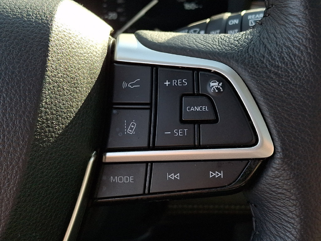 Certified 2025 Toyota Sienna XLE w/ XLE Plus Package AWD/4WD image 25