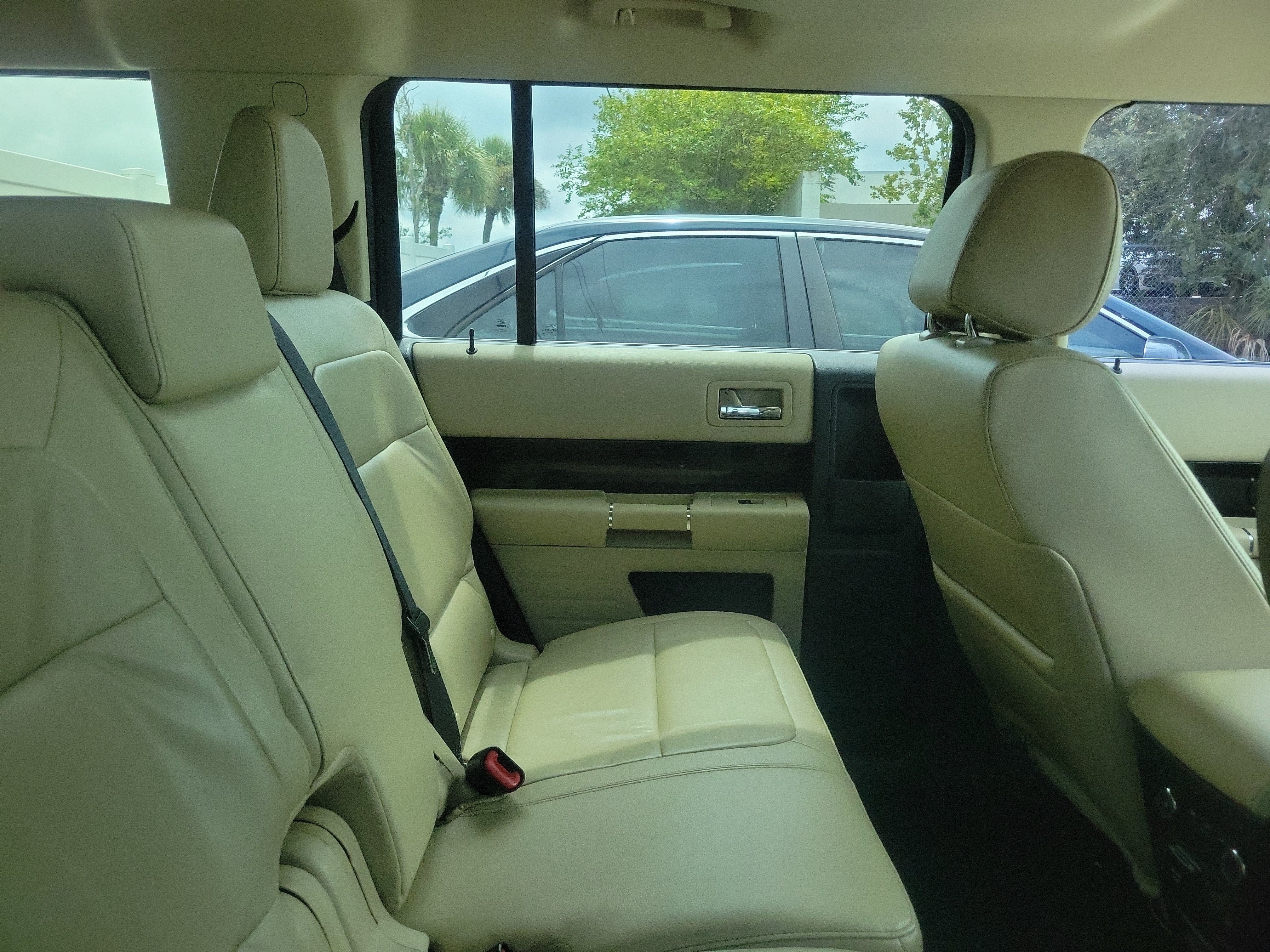 Used 2019 Ford Flex SEL w/ Equipment Group 202A FWD image 7