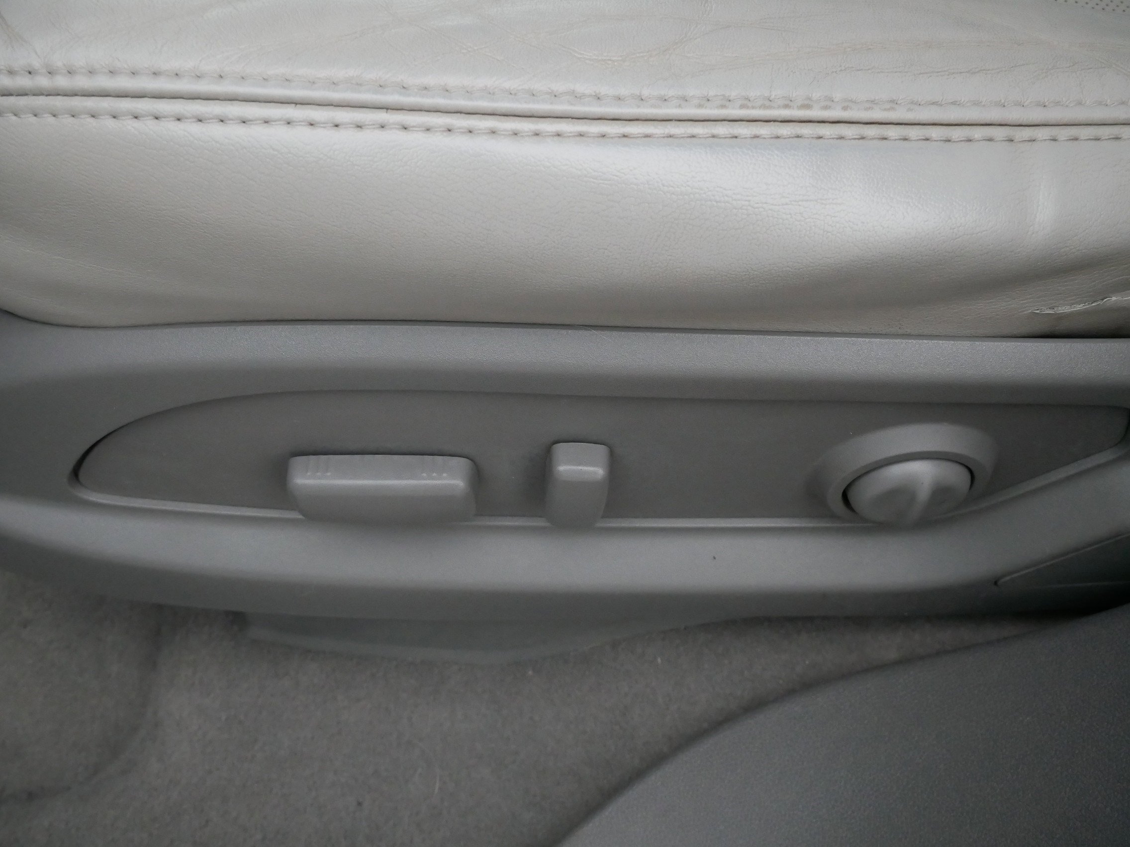 Used 2013 Chevrolet Traverse LTZ image 20