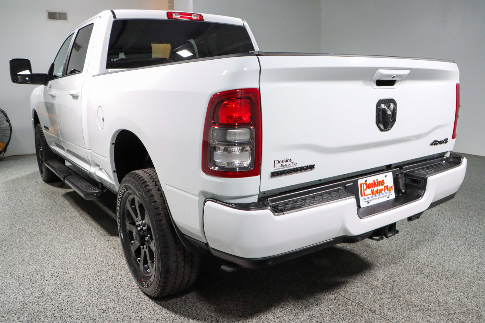Used 2024 RAM 2500 Big Horn w/ Night Edition image 9