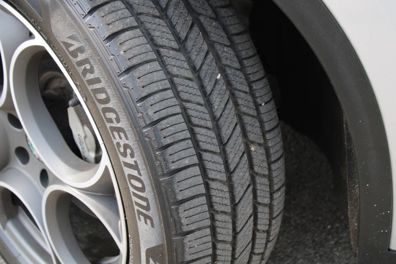 Used 2018 Alfa Romeo Stelvio Sport w/ Cold Weather Package image 16