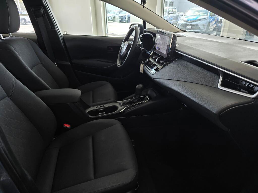 Used 2024 Toyota Corolla LE FWD image 42