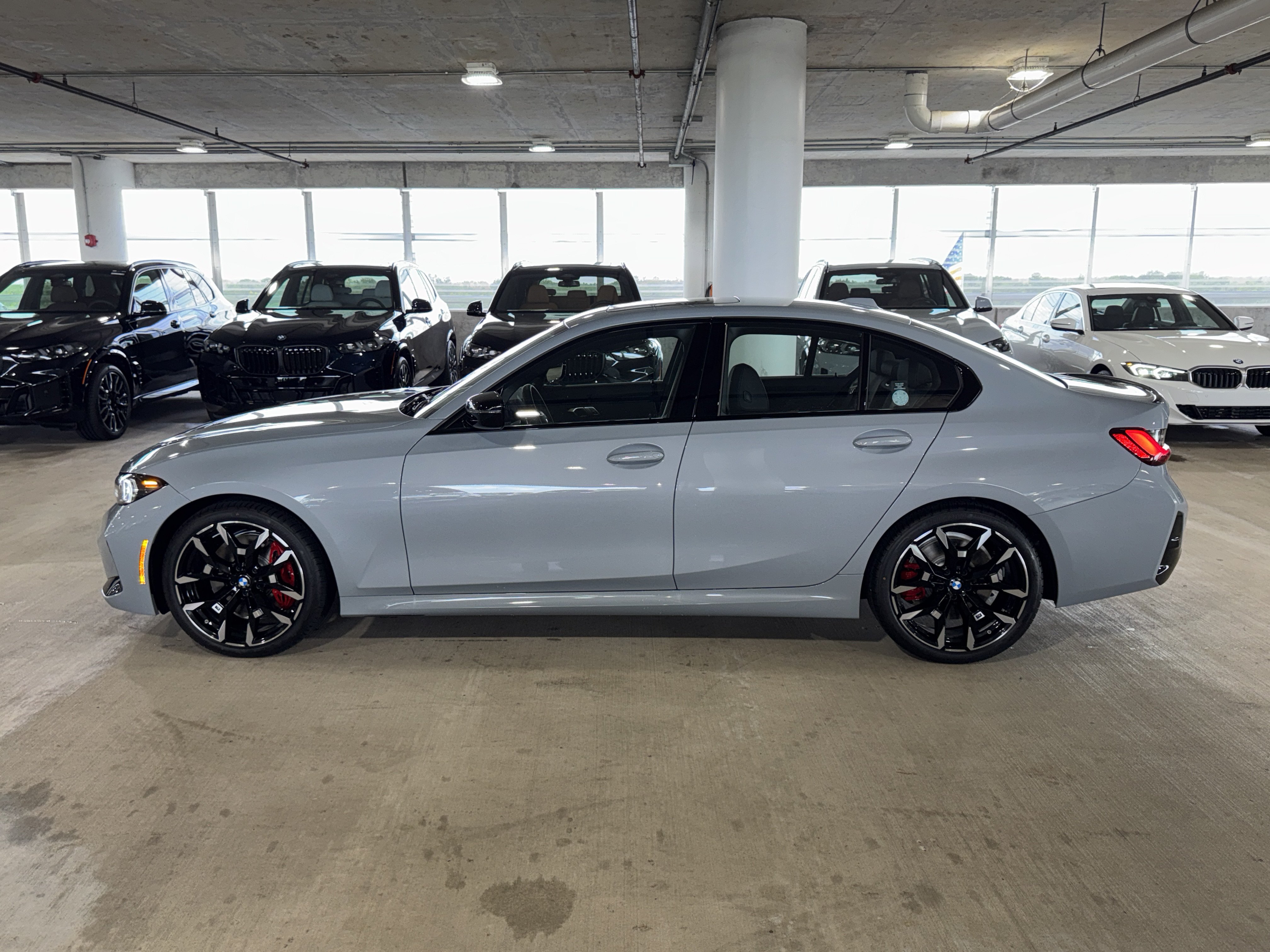 New 2026 BMW 330i Sedan w/ M Sport Package RWD image 4