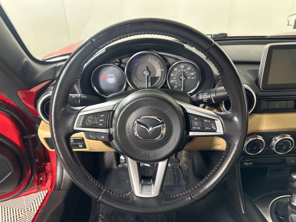 Used 2017 MAZDA MX-5 Miata RF Grand Touring w/ Appearance Package image 16