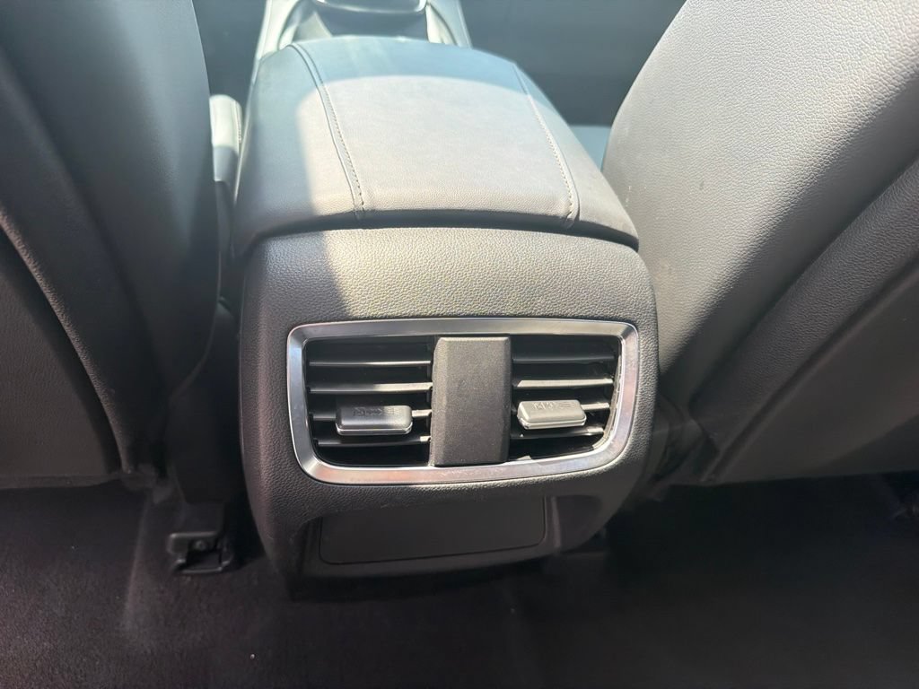 Used 2024 Acura RDX SH-AWD image 12