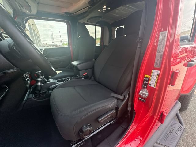 Used 2022 Jeep Gladiator Sport AWD/4WD image 13