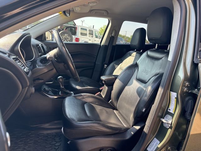 Used 2017 Jeep Compass Limited AWD/4WD image 6