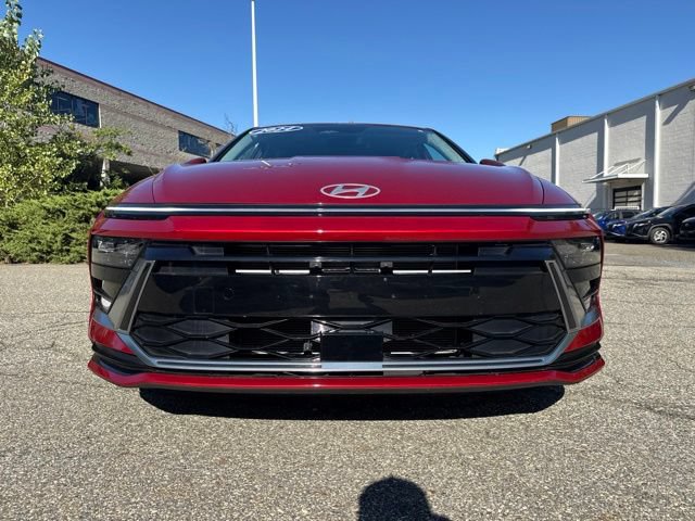 Used 2024 Hyundai Sonata SEL FWD image 2