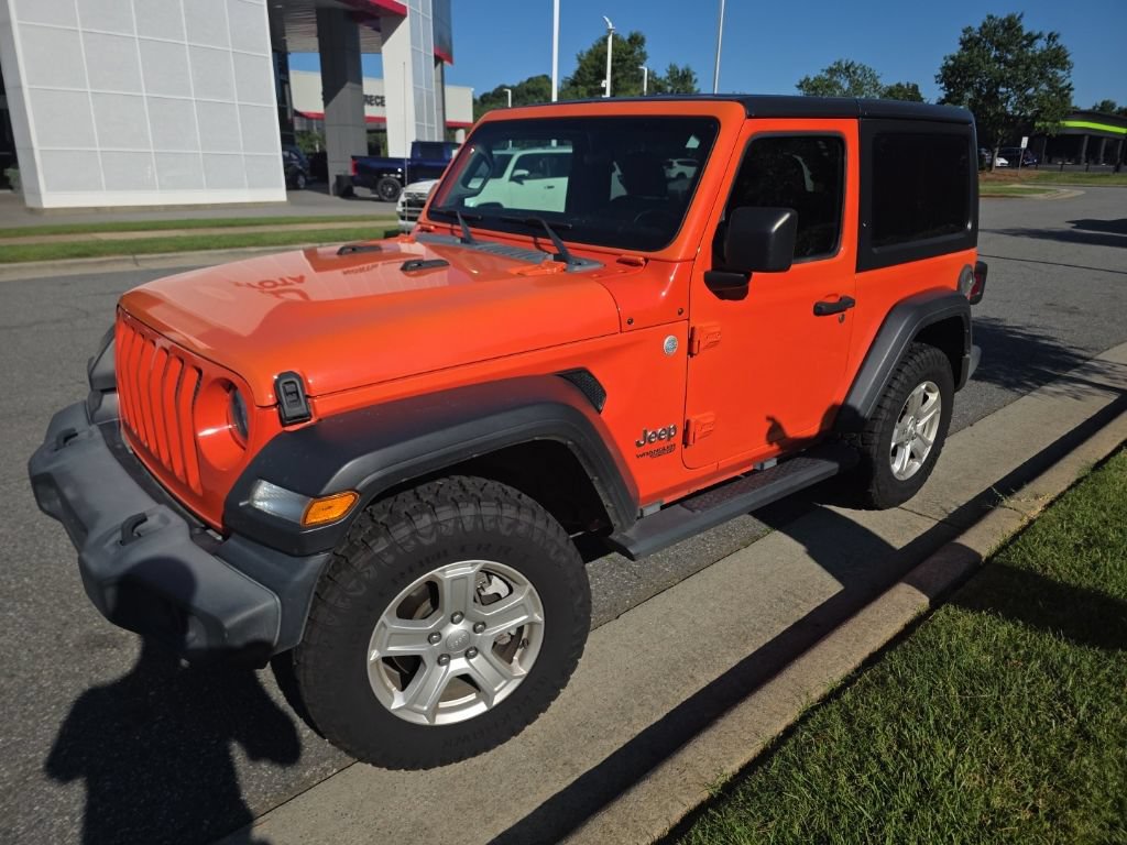 Used 2019 Jeep Wrangler Sport AWD/4WD image 2
