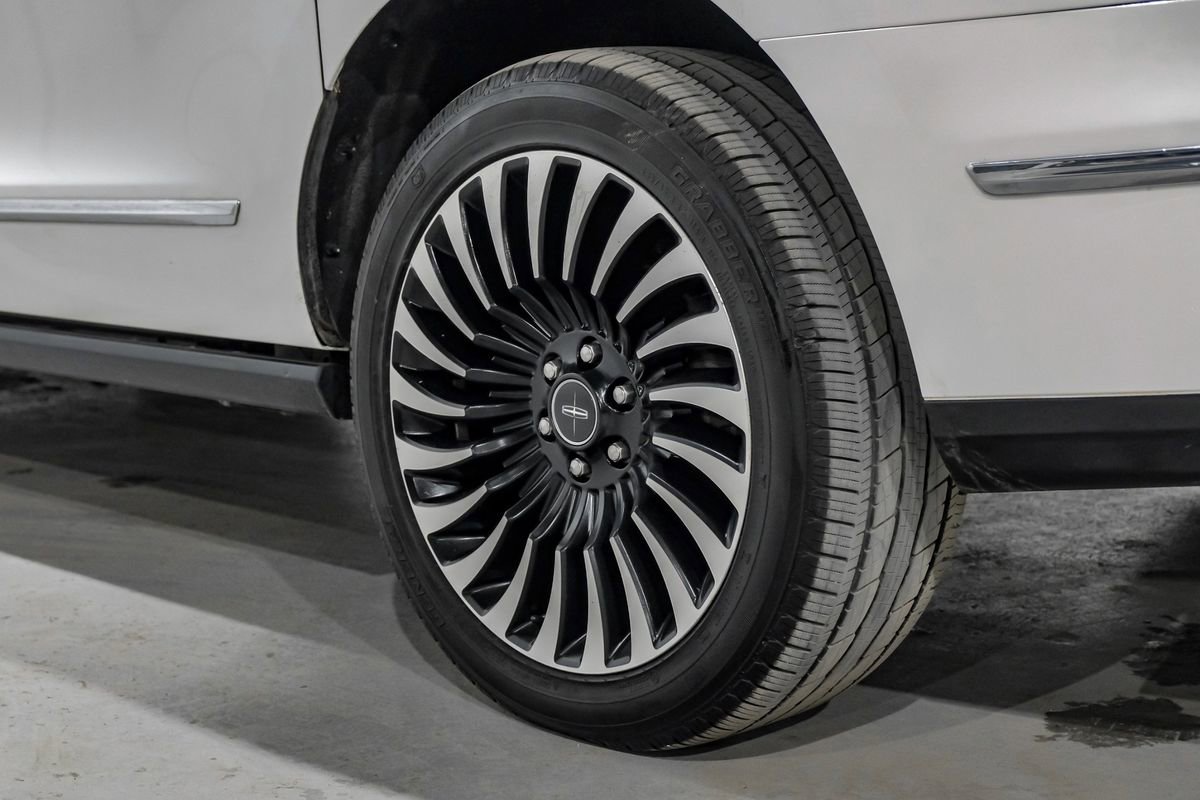 Used 2021 Lincoln Navigator L Black Label w/ Cargo Convenience Package image 69