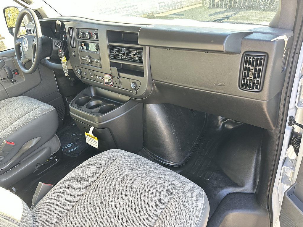 New 2026 GMC Savana 2500 w/ Driver Convenience Package RWD image 24