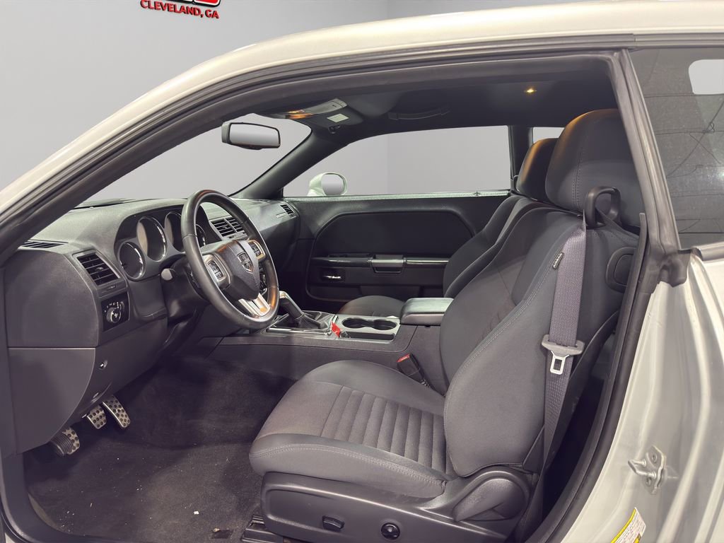 Used 2012 Dodge Challenger R/T image 3