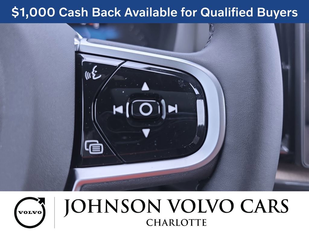 New 2026 Volvo XC60 B5 Plus w/ Protection Package Premier image 18