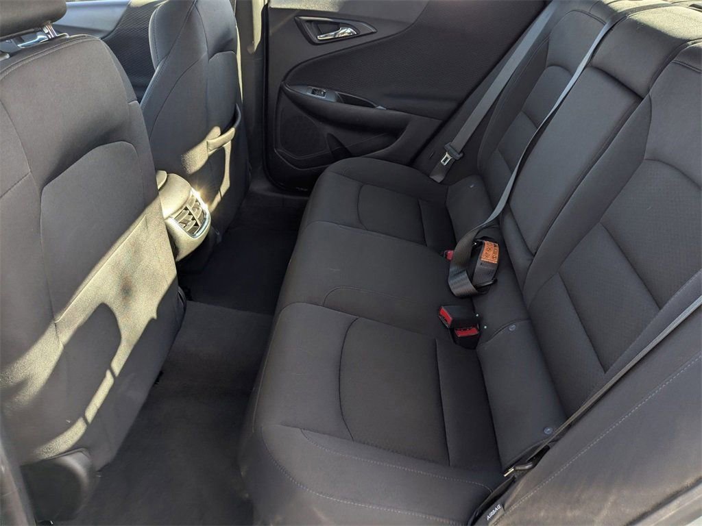 Used 2023 Chevrolet Malibu LT image 32