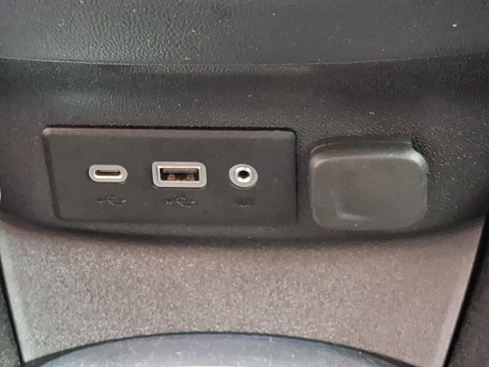 Certified 2021 Chevrolet Malibu LT w/ Redline Edition FWD image 25