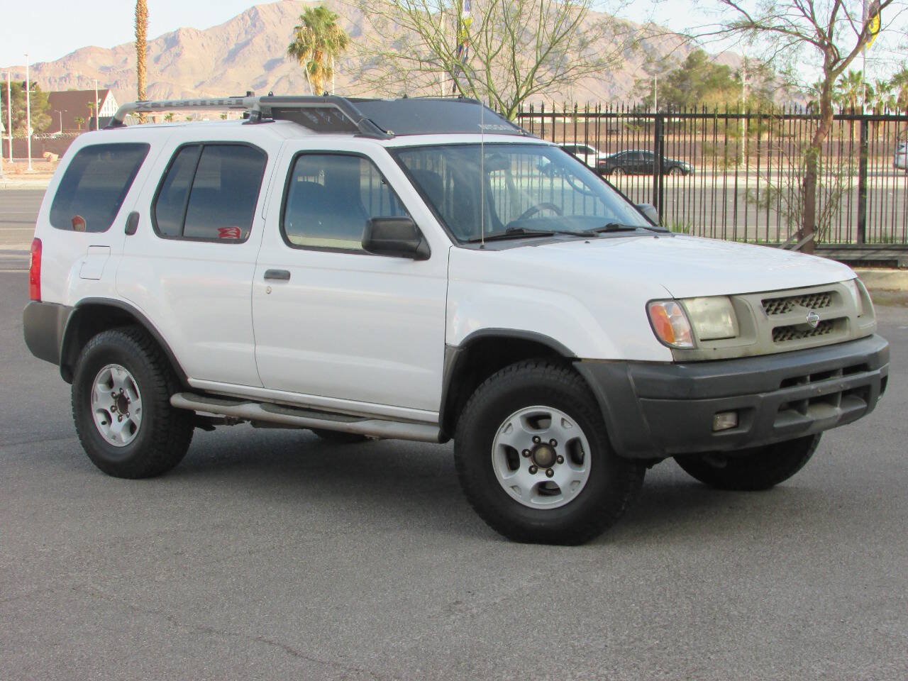 Used 2000 Nissan Xterra XE RWD image 3